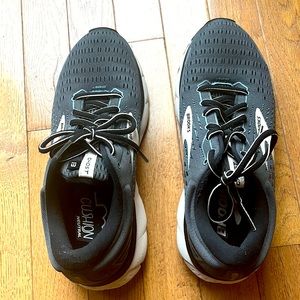 Women’s size 7.5 wide - Brooks Ghost running shoes